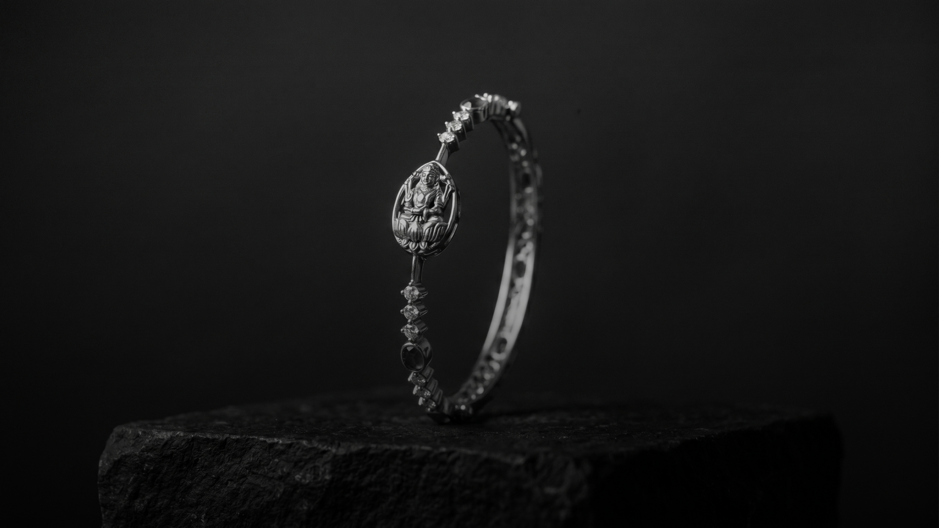 Celebrate Diwali with Kiara Jewellery: A Fusion of Tradition and Radiance