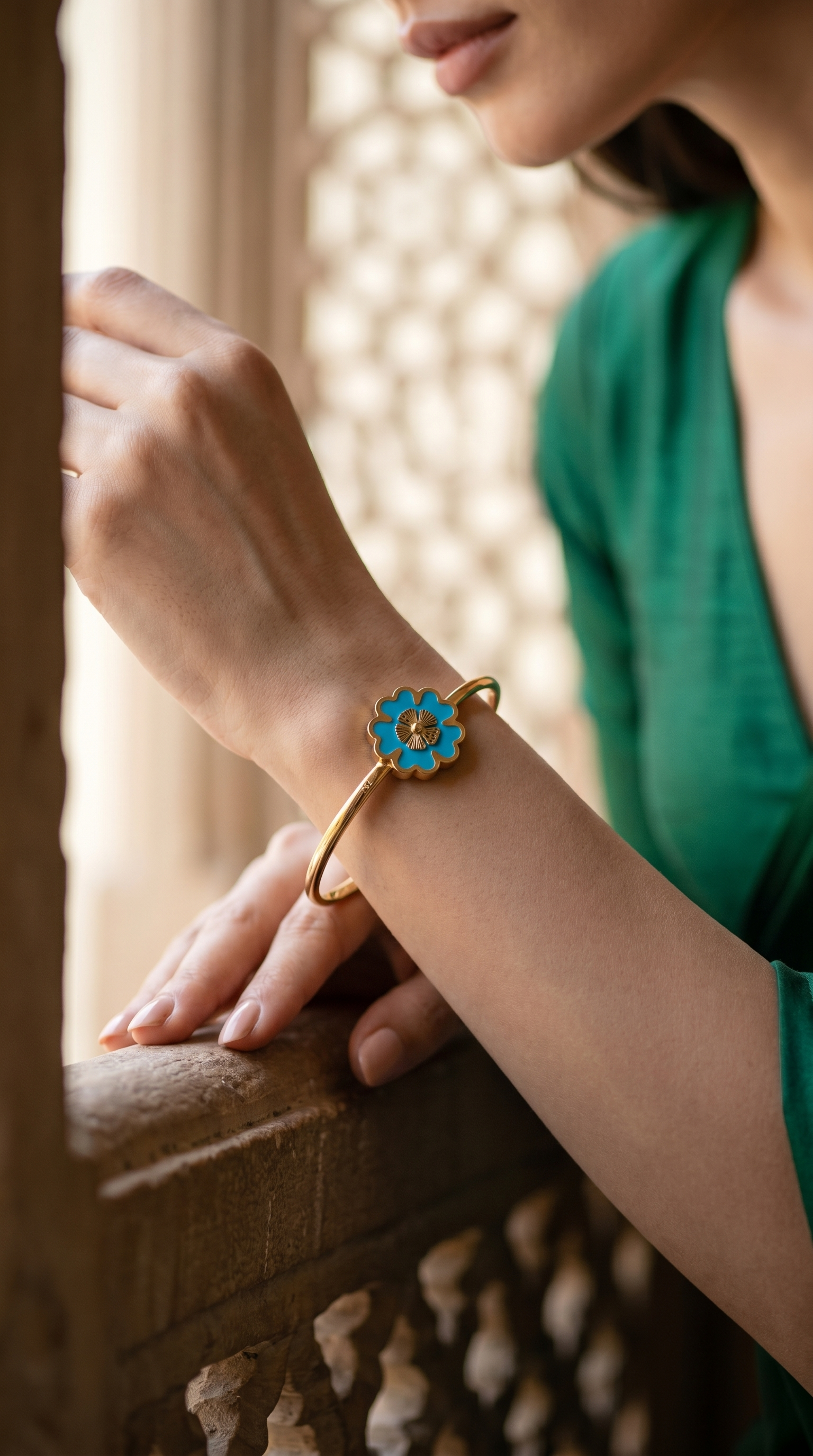 Sky Petal 18K Gold Clover Bracelet in Turquoise