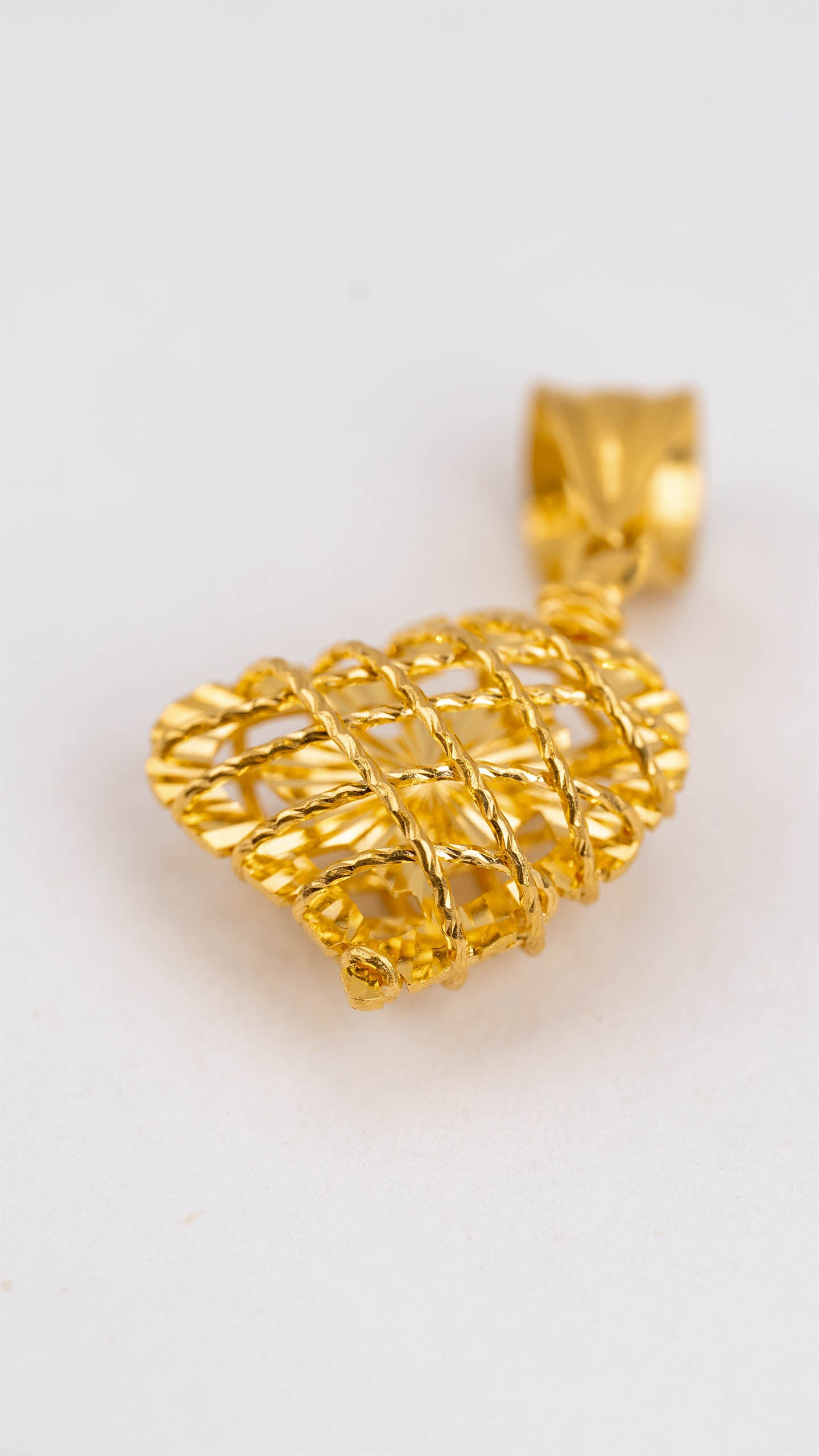 Gold Sultan’s Heart 22K Pendant