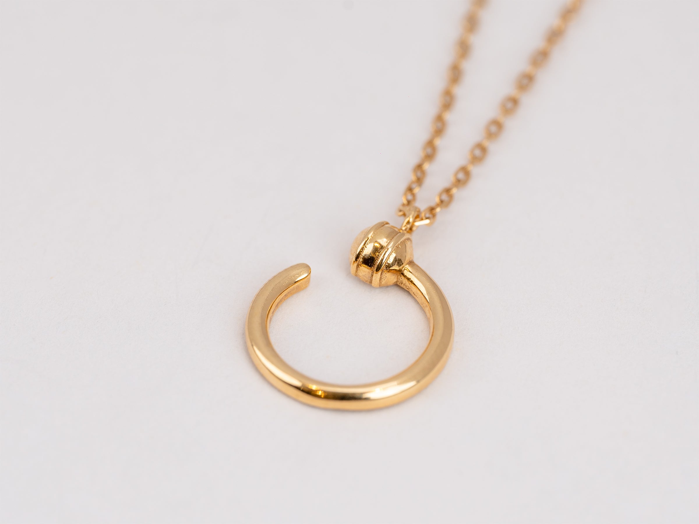 Sleek Orbit 18K Gold Necklace
